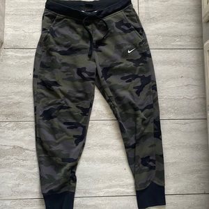Nike Camo Joggers